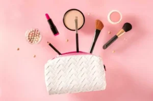 10 Recommendations for the Latest Makeup Bag Models