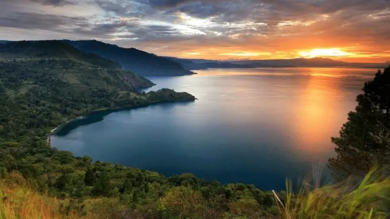 Lake Toba, Exploring the Beauty of the Largest Lake in Indonesia