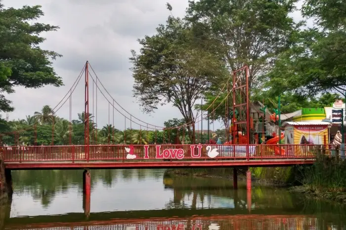 Exciting Rides at Citra Raya Water World
