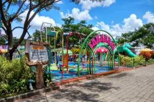 Raya Water World, Favorite Water Tourism with Various Interesting Rides in Tangerang